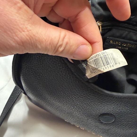 Marc Jacobs black crossbody - Picture 2 of 11